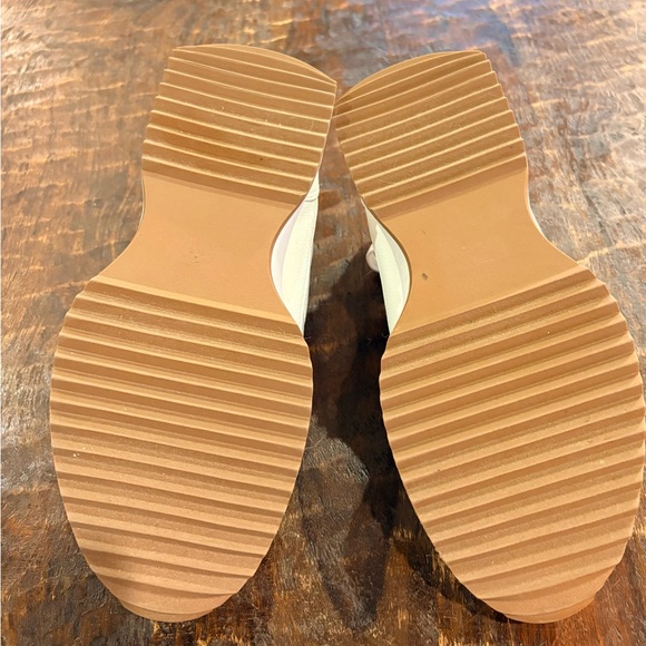 DV by Dolce Vita White Lace-Up Platform Sneakers - Picture 2 of 6